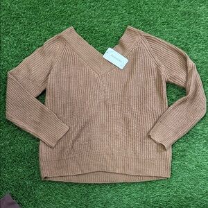 Jim & Nora - Coffee Shaker Vneck Sweater
